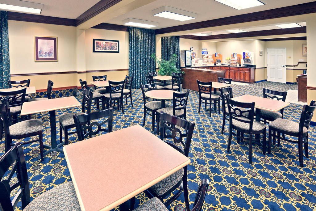 Days Inn & Suites By Wyndham Tahlequah Restoran gambar